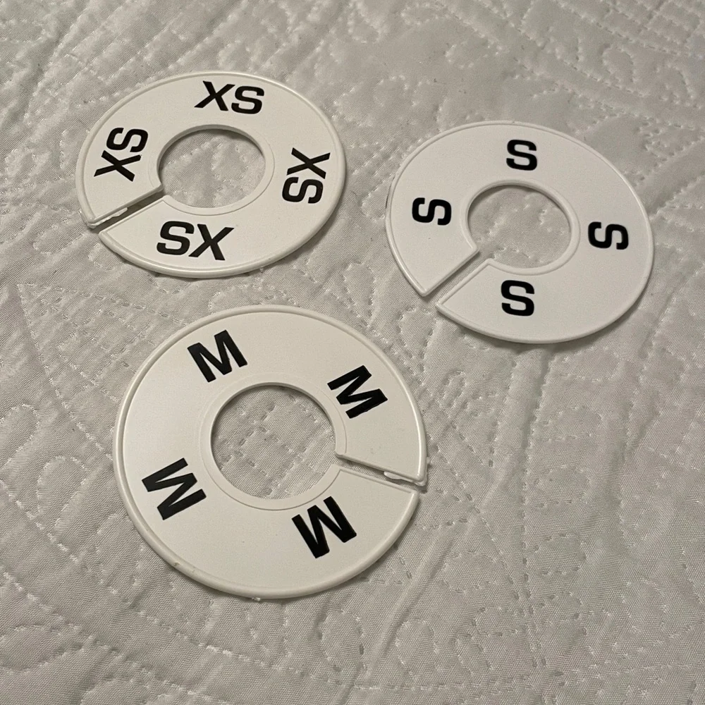 New Set of 3 XS S & M White Round Plastic Clothing Rack Size Dividers
